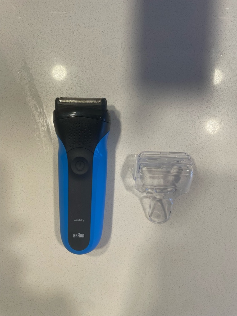 BRAUN Wet & Dry Electric Shaver - Blue